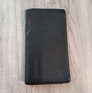 Louis Vuitton Epi Leather Black Long Flap Bifold Wallet